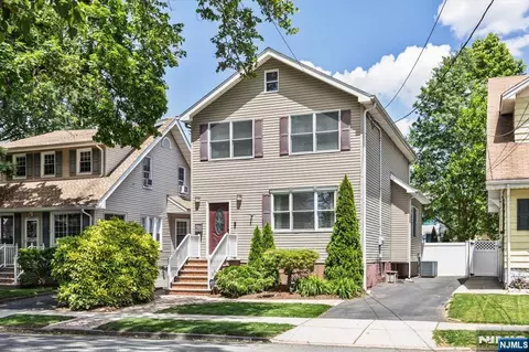 242 Washington Ave, Rutherford, NJ 07070