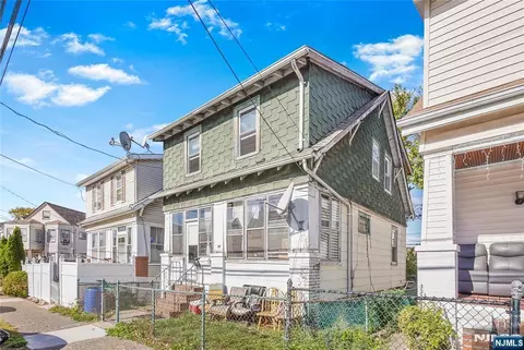 45 Dey St, Paterson, NJ 07503