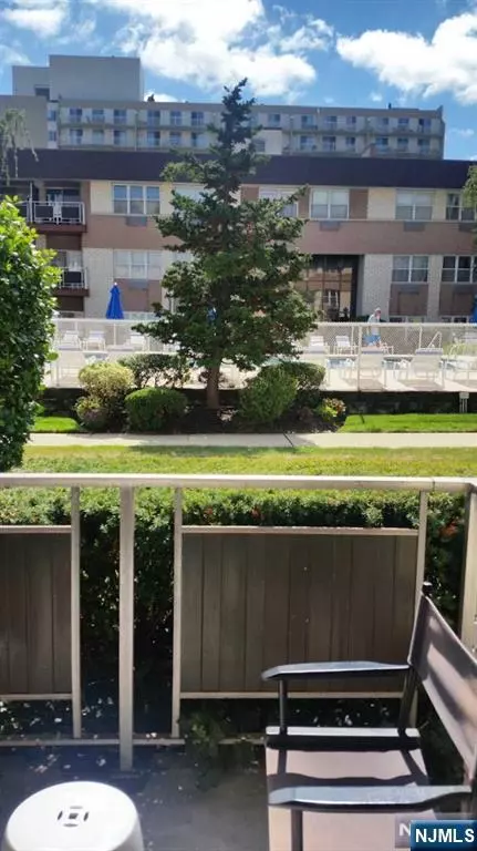 Other - 1111 River Rd #C8, Edgewater, NJ 07020 photo 5 of 9