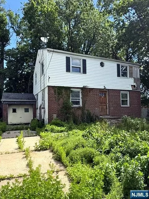 416 Alexander Ave, Linden, NJ 07036