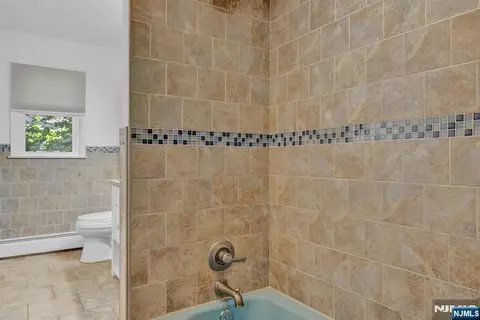 Bath - 27 Shady Ter, Wayne, NJ 07470 photo 1 of 3