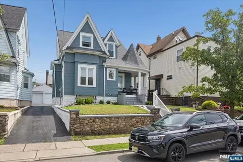 277 Grove St, East Rutherford, NJ 07073