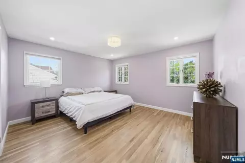 Bedroom - 13 Dogwood Ct, Paramus, NJ 07652 photo 2 of 5