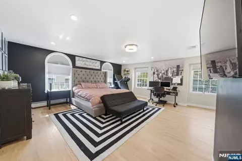 Bedroom - 13 Dogwood Ct, Paramus, NJ 07652 photo 3 of 5