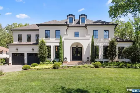 409 Whitewood Rd, Englewood, NJ 07631