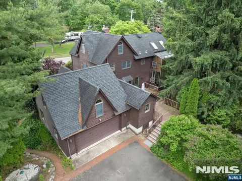 148 Spring Valley Rd, Montvale, NJ 07645