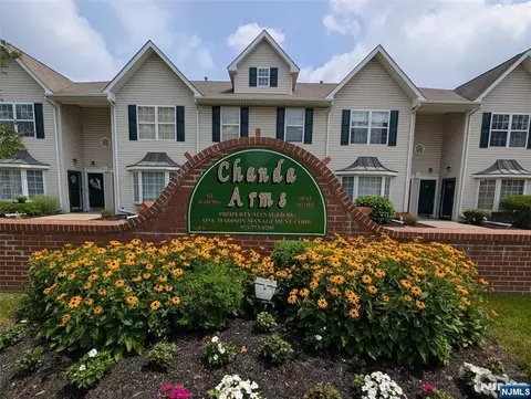 4 Chanda Ct #A004, Clifton, NJ 07012