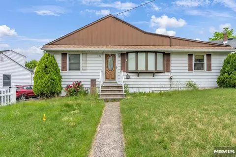 301 S S Blvd, Saddle Brook, NJ 07663