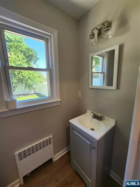 78 Herman St, Hackensack, NJ 07601 photo 12