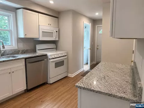 78 Herman St, Hackensack, NJ 07601 photo 9