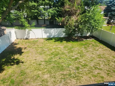 78 Herman St, Hackensack, NJ 07601 photo 4