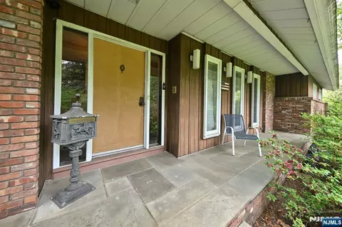 Exterior - 9 Lyncrest Dr, Paramus, NJ 07652 photo 2 of 8