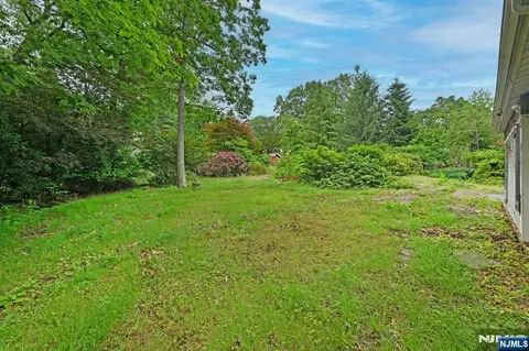 Exterior - 9 Lyncrest Dr, Paramus, NJ 07652 photo 3 of 8