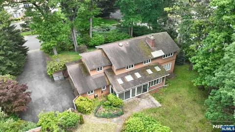 Other - 9 Lyncrest Dr, Paramus, NJ 07652 photo 3 of 17
