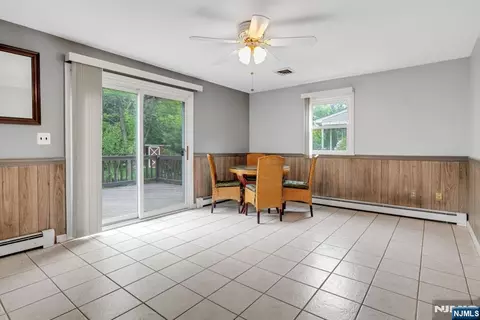 Dining - 185 Ratzer Rd, Wayne, NJ 07470 photo 1 of 5