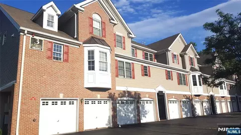 67 Birch St #310, Ridgefield Park, NJ 07660