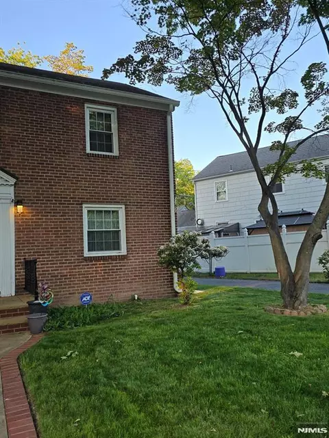 267 Highland Ave, Orange, NJ 07050