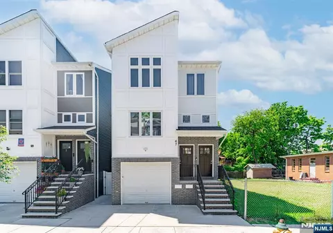 67 S 13th St, Newark, NJ 07107