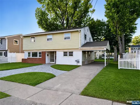 67 Bell Ave, Saddle Brook, NJ 07663