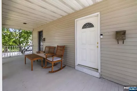 Exterior - 204 Herman St, Hackensack, NJ 07601 photo 4 of 5