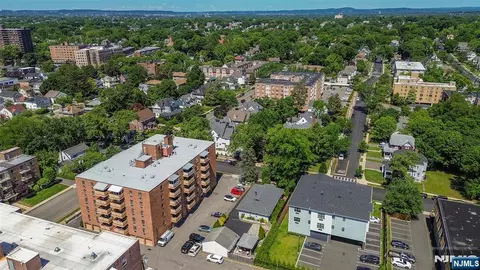 View/Area - 72 Clarendon Pl, Hackensack, NJ 07601 photo 6 of 7