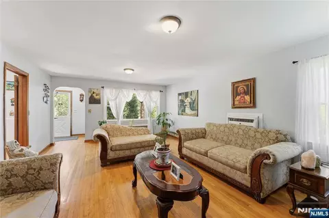 Living - 72 Clarendon Pl, Hackensack, NJ 07601 photo 2 of 3