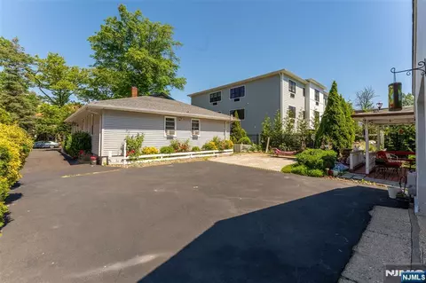 Exterior - 72 Clarendon Pl, Hackensack, NJ 07601 photo 7 of 8