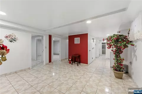 Entry Way - 72 Clarendon Pl, Hackensack, NJ 07601 photo 3 of 5