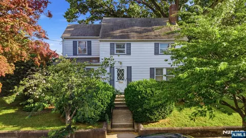 189 Tappan Ave, Belleville, NJ 07109