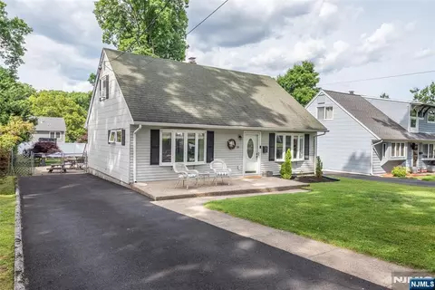 114 Sunrise Ter, Cedar Grove, NJ 07009