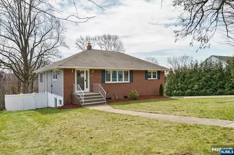 245 Barnert Ave, Totowa, NJ 07512