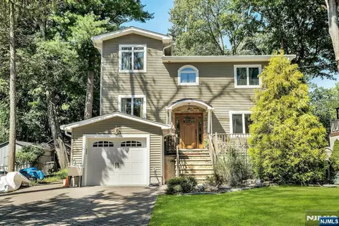 237 Cedar Ln, River Vale, NJ 07675