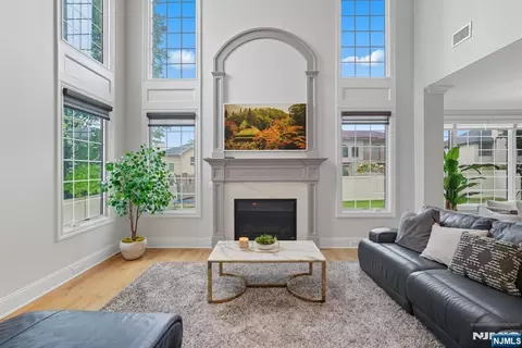 Other - 146 Stuart St, Paramus, NJ 07652 photo 3 of 12