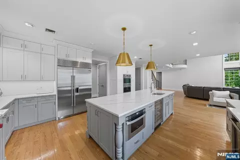 Kitchen - 146 Stuart St, Paramus, NJ 07652 photo 2 of 4