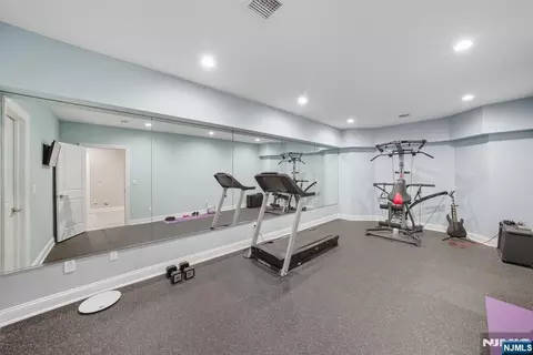 Other - 146 Stuart St, Paramus, NJ 07652 photo 6 of 12