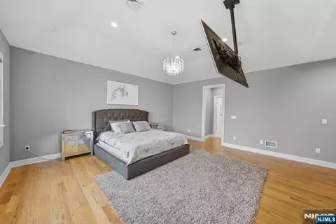 Bedroom - 146 Stuart St, Paramus, NJ 07652 photo 2 of 2