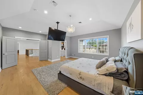 Bedroom - 146 Stuart St, Paramus, NJ 07652 photo 1 of 2