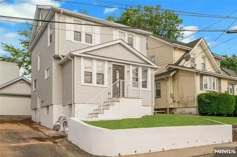 319 2nd Pl, Bogota, NJ 07603