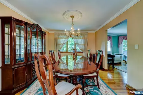 Dining - 11 Yellow Brick Rd, Wayne, NJ 07470 photo 1 of 3