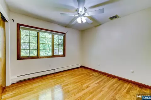Bedroom - 11 Yellow Brick Rd, Wayne, NJ 07470 photo 5 of 6