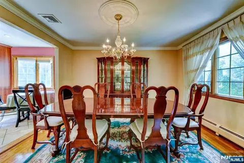 Dining - 11 Yellow Brick Rd, Wayne, NJ 07470 photo 2 of 3