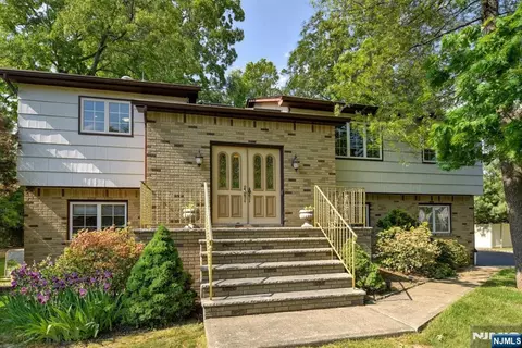 Exterior - 11 Yellow Brick Rd, Wayne, NJ 07470 photo 4 of 7