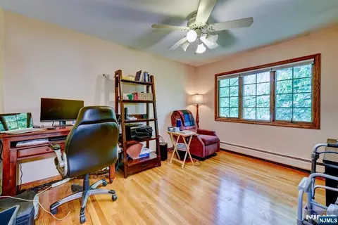 Bedroom - 11 Yellow Brick Rd, Wayne, NJ 07470 photo 4 of 6