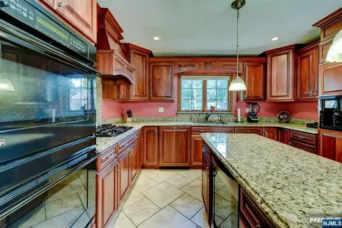Kitchen - 11 Yellow Brick Rd, Wayne, NJ 07470 photo 2 of 6