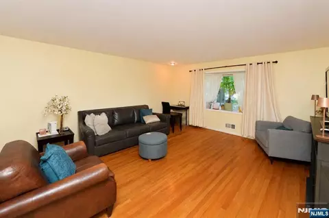 Living - 85 Primrose Ln, Paramus, NJ 07652 photo 1 of 1