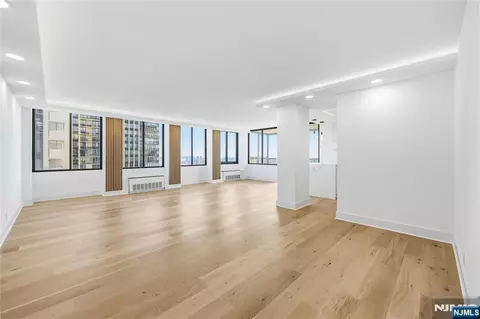 300 Winston #2617, Cliffside Park, NJ 07010