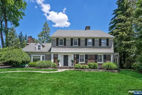 243 Hempstead Rd, Ridgewood, NJ 07450