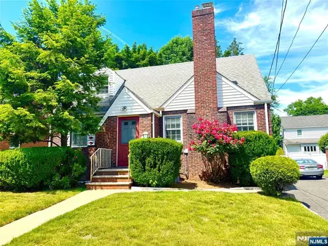 27 Monterey Ave, Teaneck, NJ 07666