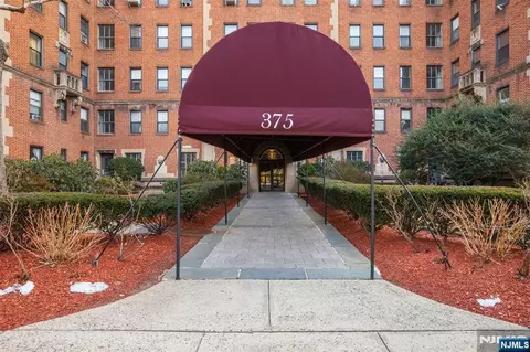363-377 Mount Prospect #2AW, Newark, NJ 07104