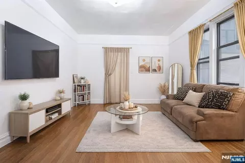 270 Harrison Ave #A-209, Jersey City, NJ 07304